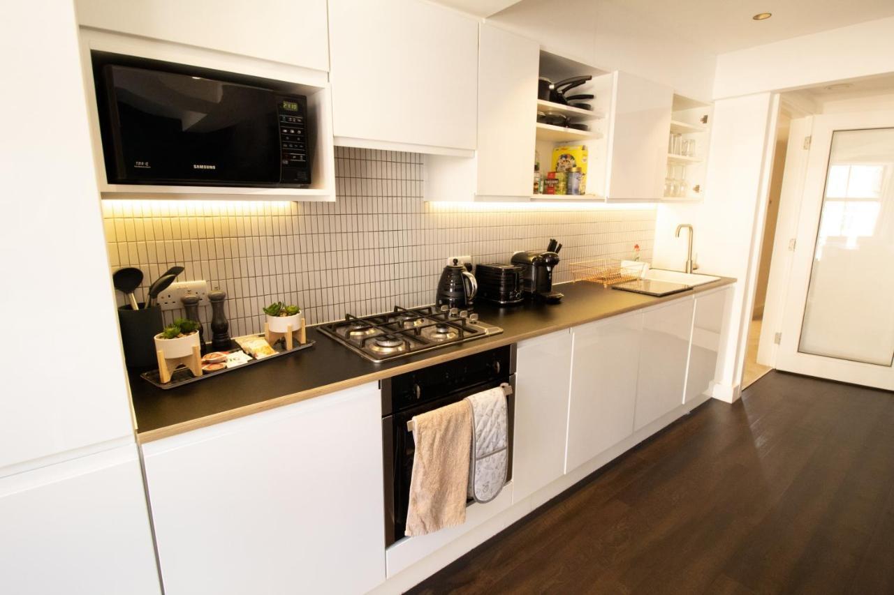 The New52 Oxford By 360Stays - Bespoke 2 Bed Luxury Apartment In The Heart Of Oxford City Centre With Parking Екстериор снимка
