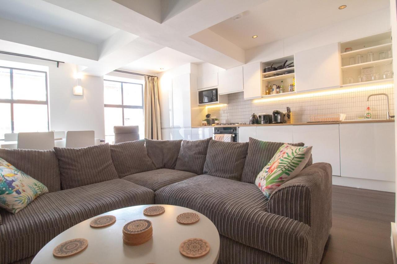 The New52 Oxford By 360Stays - Bespoke 2 Bed Luxury Apartment In The Heart Of Oxford City Centre With Parking Екстериор снимка